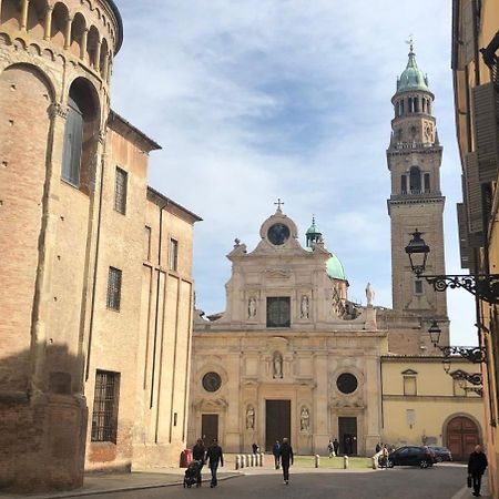Luxury 1 Al Duomo Di Parma Exterior foto
