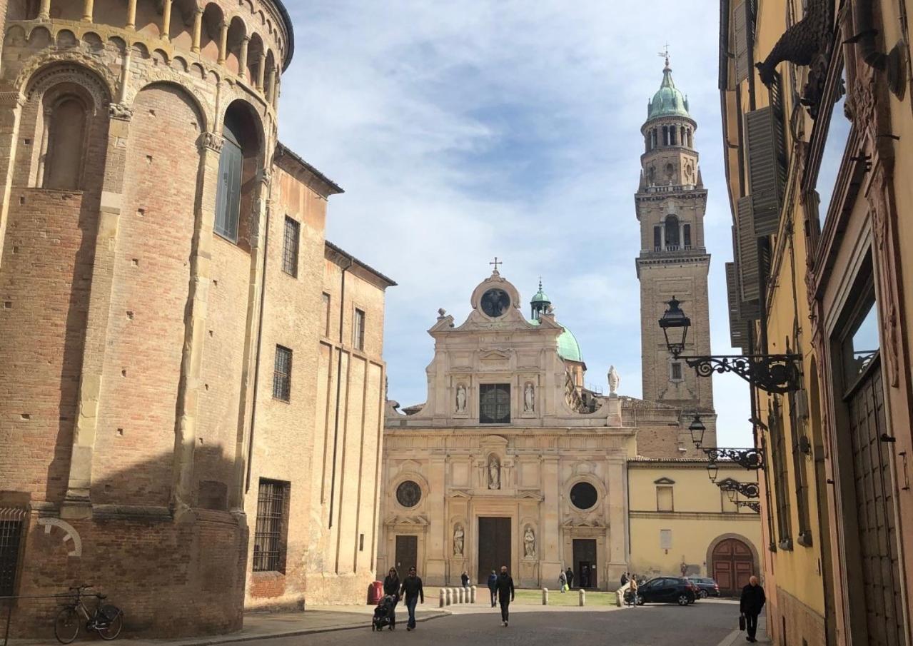 Luxury 1 Al Duomo Di Parma Exterior foto